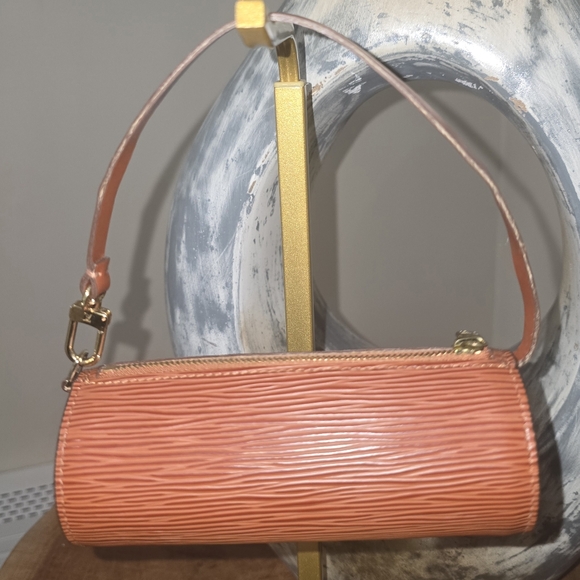 Louis Vuitton Epi Leather Soufflot - Picture 15 of 16